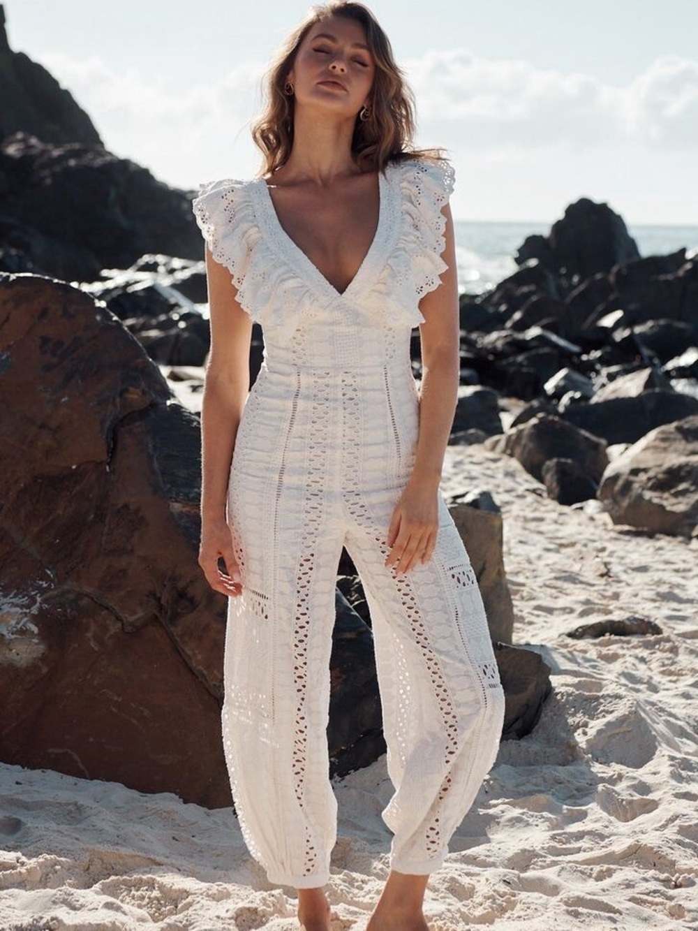 FREE PEOPLE Mikayla White Eyelet Crochet Open Back Jumpsuit XS - Picture 3 of 15